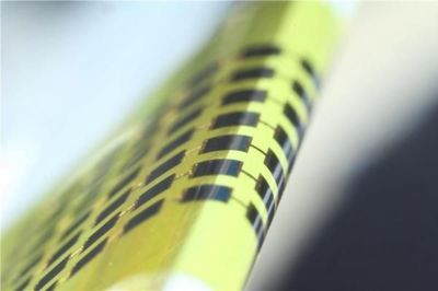 韩国研制出世界最薄太阳能电池 厚度仅为头发直径1%